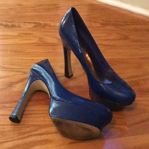 Wild Pair 5 3/4 inch royal blue shoe!